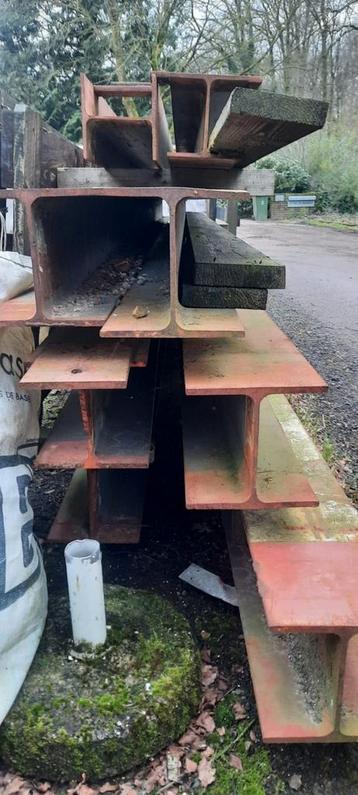 Stalen spanten H- profiel (4x 6600mm. + 1x 3800mm.) beschikbaar voor biedingen