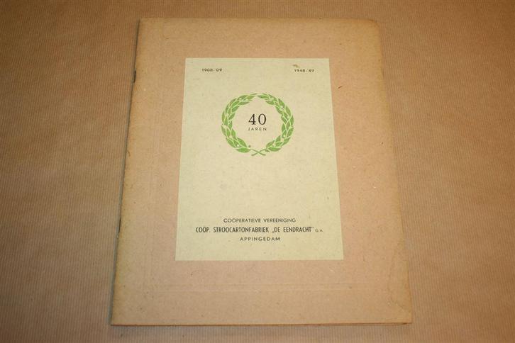 Gedenkboek Stroocartonfabriek De Eendracht 1948 !!, Boeken, Geschiedenis | Stad en Regio, Gelezen, Ophalen of Verzenden