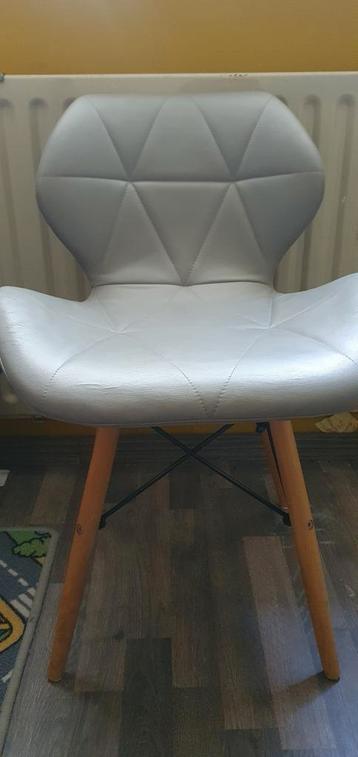 Gratis Ophalen 4 stoelen