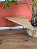 Leuk vintage hoek tafeltje van Deens merk Pin-Age, Ophalen, Zo goed als nieuw, 25 tot 50 cm, 50 tot 100 cm