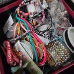 Kralen collectie, Hobby en Vrije tijd, Kralen en Sieraden maken, Ophalen, Zo goed als nieuw