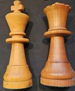 2 Grote Houten Schaakstukken – Koning & Koningin, Ophalen of Verzenden, Zo goed als nieuw, Onbekend