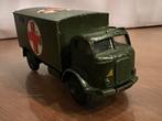 Dinky toys military ambulance, Ophalen of Verzenden, Zo goed als nieuw, Auto, Dinky Toys