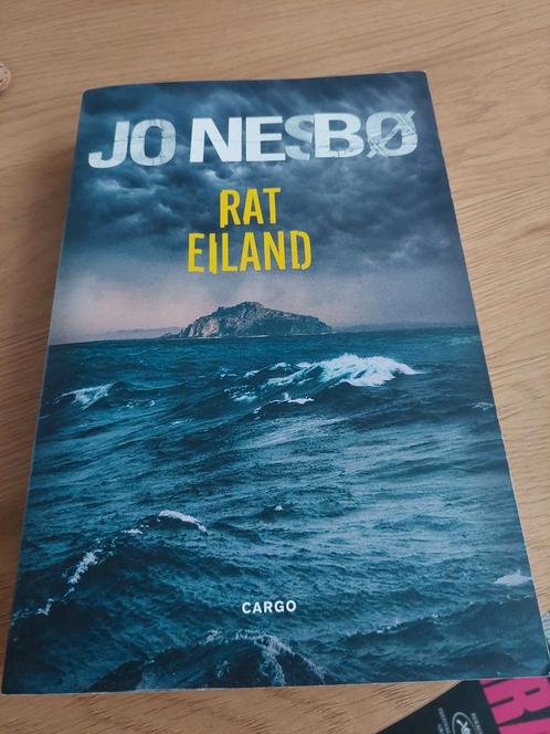 Jo Nesbo - Rateiland, Boeken, Thrillers, Zo goed als nieuw, Ophalen of Verzenden