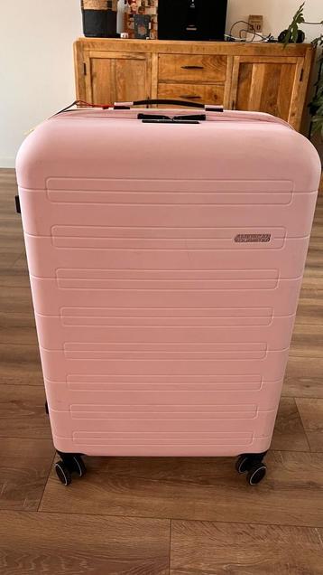 Nieuwe American Tourister Novastream 77cm beschikbaar voor biedingen