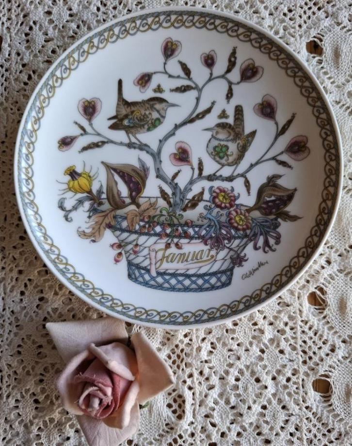 Hutschenreuther bordje, winterkoninkje, Januari, Ole Winther, Antiek en Kunst, Curiosa en Brocante, Ophalen of Verzenden