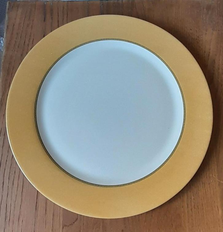 Entree onderborden Durand 6x geel/goud rand. 32 diameter, Antiek en Kunst, Antiek | Servies los, Ophalen of Verzenden