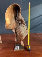 Bronzen en metalen sculptuur van Ben Jansen, Ophalen