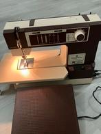 Naaimachine Husqvarna Classica 90, Ophalen, Zo goed als nieuw, Naaimachine, Husqvarna