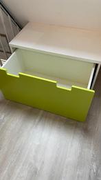 Ikea Smastad lime groene speelgoedkist/kast, Kinderen en Baby's, Kinderkamer | Commodes en Kasten, Zo goed als nieuw, Voetruimte