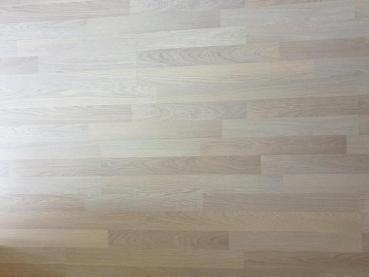45 m² laminaat vloer, Doe-het-zelf en Verbouw, Vloerdelen en Plavuizen, Gebruikt, Laminaat, Hout, 50 tot 150 cm, 10 tot 30 cm