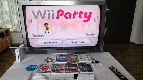 Plug-&-Play Nostalgie-Pack: Wii + 8 toppers + 4 Wiimotes + S, Spelcomputers en Games, Spelcomputers | Nintendo Wii, Zo goed als nieuw