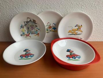 Ornamin / Niftrik kinderservies Disney (vintage retro) beschikbaar voor biedingen