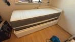 FLEKKE IKEA bed + 2 IKEA matrassen, Huis en Inrichting, Gebruikt, Wit, Tweepersoons, Ophalen of Verzenden