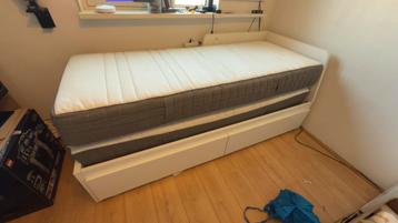 2 IKEA matrassen (FLEK bed is al verkocht)