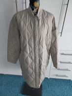 Vlotte Doorstikmantel maat L, Ophalen of Verzenden, Zo goed als nieuw, Maat 42/44 (L), Beige