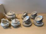 Antiek 12 pers. thee en ontbijtservies van Mosa porselein., Antiek en Kunst, Antiek | Servies compleet, Ophalen of Verzenden