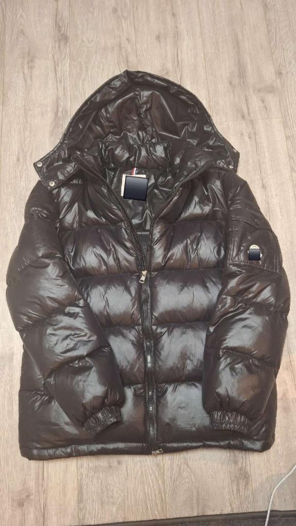 Moncler Maya NFC Scan size 4, Ophalen, Moncler, Maat 48/50 (M), Zwart