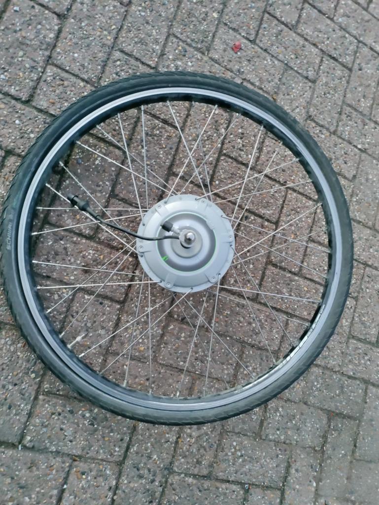 Voorwielmotor sparta of batavus, Fietsen en Brommers, Fietsonderdelen, Ophalen of Verzenden, Zo goed als nieuw, Algemeen, Wiel