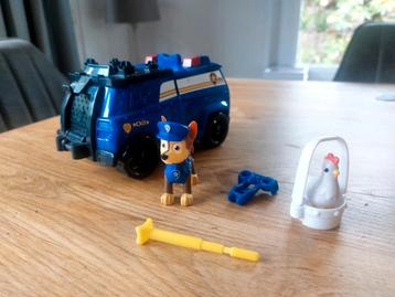 Paw Patrol Chase Auto met Accessoires beschikbaar voor biedingen