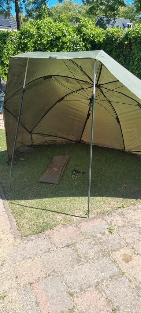Ultimate Cheyenne brolly, Watersport en Boten, Hengelsport | Karpervissen, Gebruikt, Overige typen, Ophalen of Verzenden