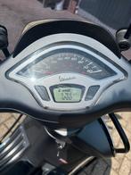 Vespa sprint 50, Fietsen en Brommers, Ophalen, Gebruikt, Vespa S, Benzine