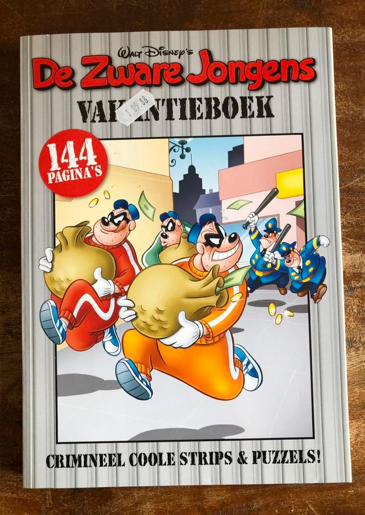 Disney’s De zware jongens - vakantieboek (2014), Boeken, Strips | Comics, Zo goed als nieuw, Eén comic, Japan (Manga), Ophalen of Verzenden