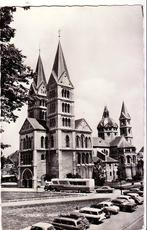 Roermond - Munsterkerk 1962. -veel auto's in straatbeeld., Verzenden, 1940 tot 1960, Gelopen, Limburg