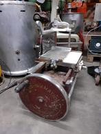 Oude snijmachine met handwiel merk nationaal, Ophalen, Gebruikt