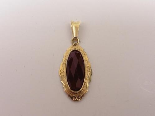 Gouden hanger carneool                                   G23, Sieraden, Tassen en Uiterlijk, Kettinghangers, Gebruikt, Overige materialen