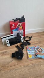 Nintendo Switch OLED + 3 Games (Mario Kart, Sports, DK), Spelcomputers en Games, Ophalen, Online, Racen en Vliegen, Zo goed als nieuw