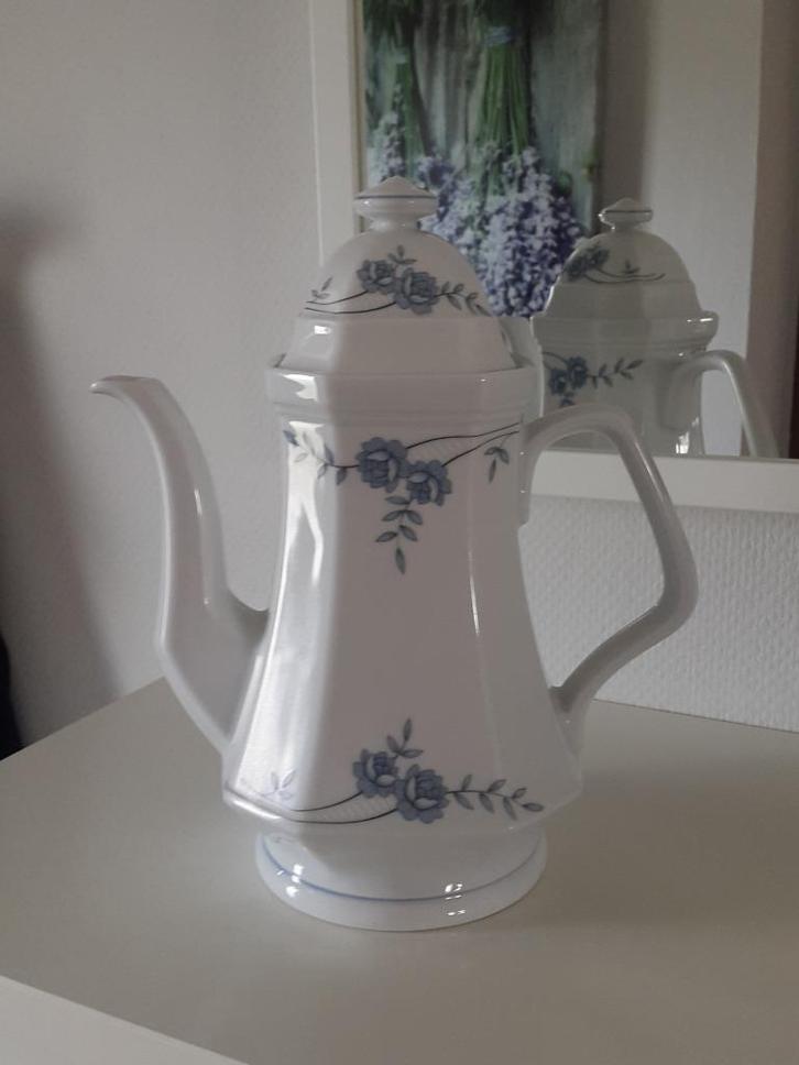 oude koffiepot, Winterling, Marktleuthen Bavaria, 8 kantig, Huis en Inrichting, Keuken | Servies, Zo goed als nieuw, Overige typen