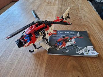 LEGO Technic Reddingshelikopter - 42092 beschikbaar voor biedingen