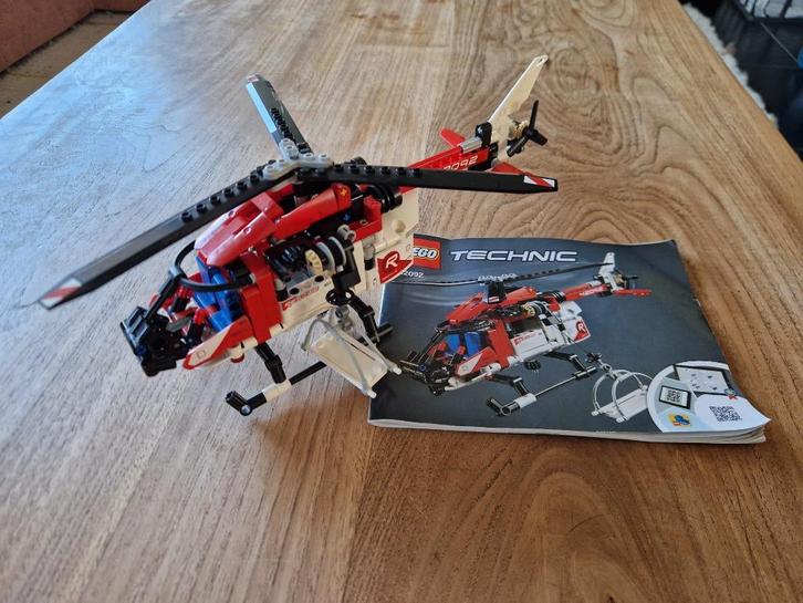 LEGO Technic Reddingshelikopter - 42092, Kinderen en Baby's, Speelgoed | Duplo en Lego, Zo goed als nieuw, Lego, Complete set