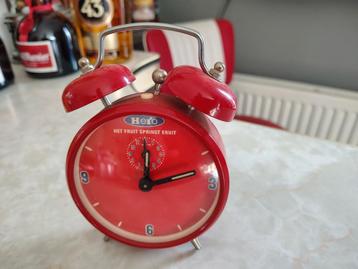 Leuke vintage, retro, brocante Hero wekker. beschikbaar voor biedingen