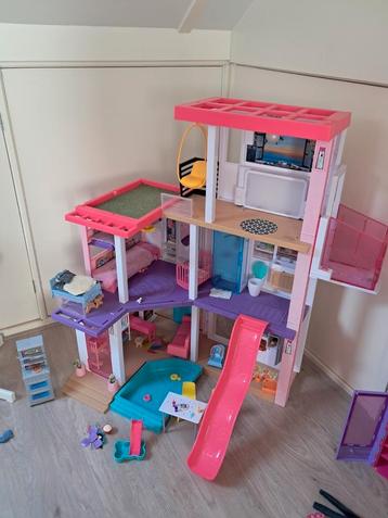 Zgan barbie dreamhouse met licht en geluid beschikbaar voor biedingen