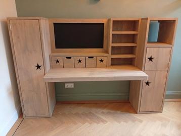 nieuw leuke stevige speeltafel steigerhout  beschikbaar voor biedingen
