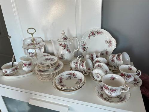 royal albert servies lavendel rose, Huis en Inrichting, Keuken | Servies, Zo goed als nieuw, Overige typen, Overige stijlen, Porselein