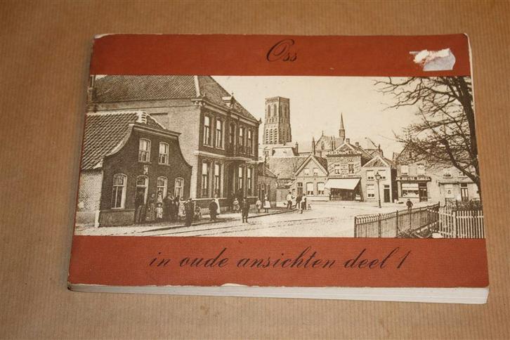 Oss in oude ansichten deel 1., Boeken, Geschiedenis | Stad en Regio, Gelezen, Ophalen of Verzenden
