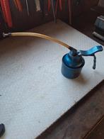 Olie spuit Pressol, Ophalen