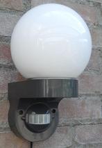 Buitenlamp, glazen bol, lichtsensor, Tuin en Terras, Buitenverlichting, Glas, Licht-donker-sensor, Gebruikt, Wandlamp