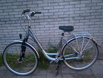 Damesfiets station werk school rijd prima €45 beschikbaar voor biedingen