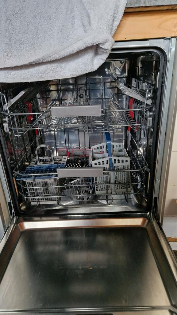 Whirlpool WCIC 3C26 PE Inbouw Vaatwasser - Stil & Zuinig, Witgoed en Apparatuur, Vaatwasmachines, Ophalen