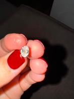 Diamond oorbellen, Sieraden, Tassen en Uiterlijk, Oorbellen, Ophalen of Verzenden, Zo goed als nieuw, Goud