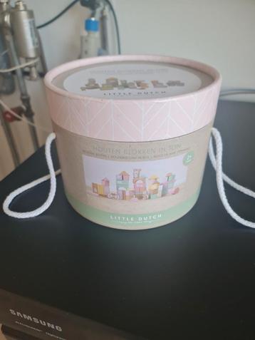 little dutch roze blokken  beschikbaar voor biedingen