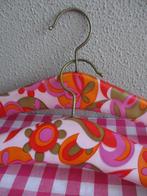 Twee Vintage Kledinghangers / Kleerhangers / Kapstok Retro, Verzamelen, Retro, Ophalen of Verzenden, Huis en Inrichting