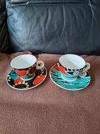 2 kop en schotels met Yong, Ophalen