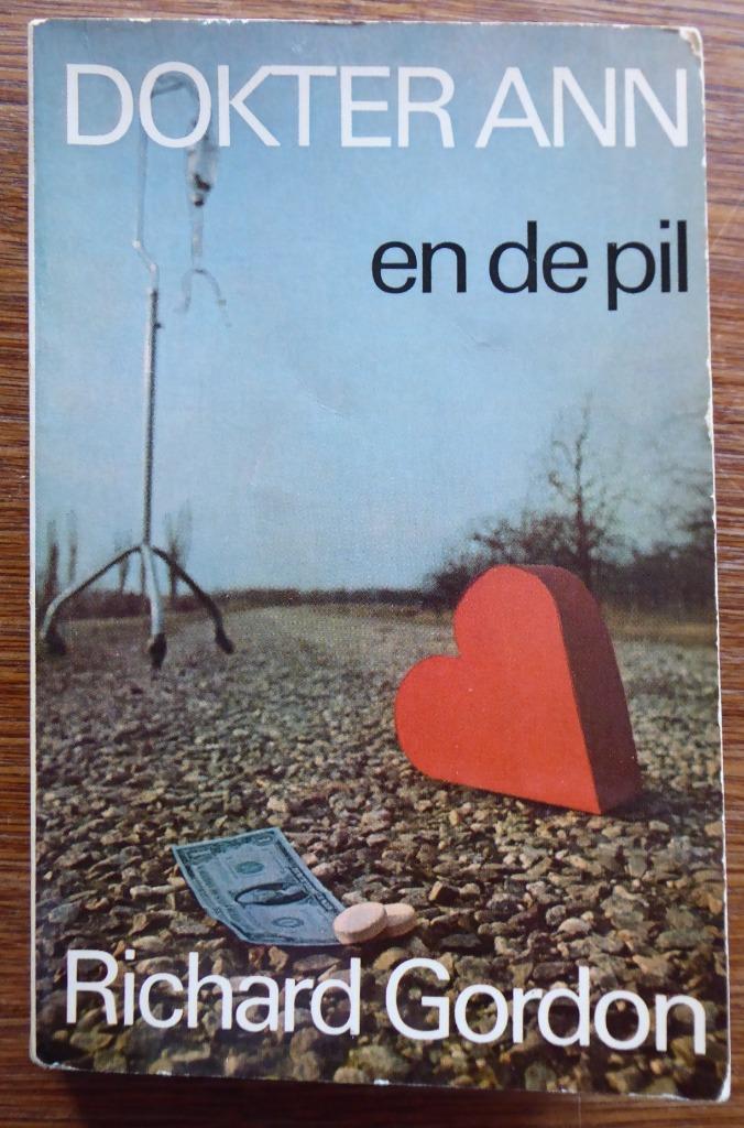 Dokter Ann en de pil - Richard Gordon, Boeken, Romans, Gelezen, Ophalen of Verzenden
