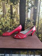 Antonio Paolo vintage pumps. Maat 38, Ophalen of Verzenden, Zo goed als nieuw, Rood