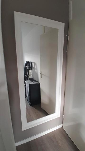 Mooie spiegel, zo goed als nieuw! beschikbaar voor biedingen